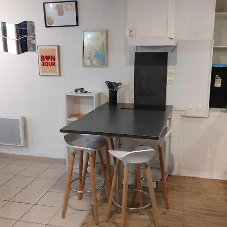 Evasion Urbaine T1 Bis  Coté Cour Appartement Narbonne